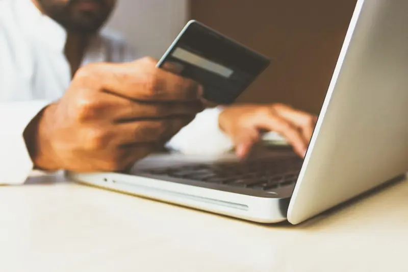 AI assistant providing personalized product recommendations to online shoppers